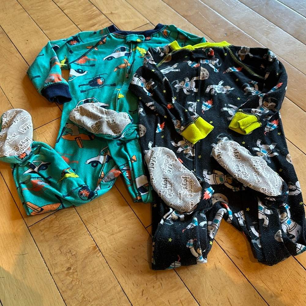 Carters footed pajamas - 2T